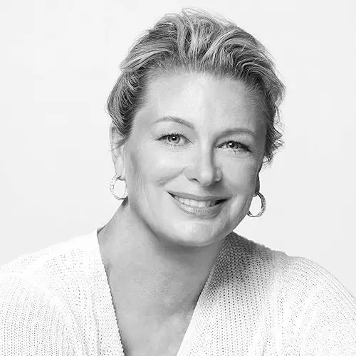Kristin Hannah