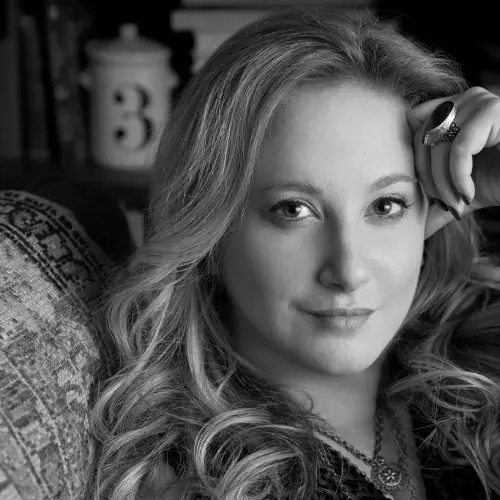 Leigh Bardugo